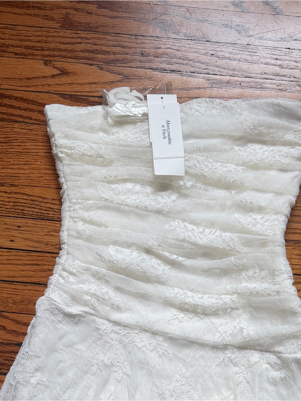 Abercrombie & Fitch Strapless White Lace Mini Dress - Picture 2 of 4